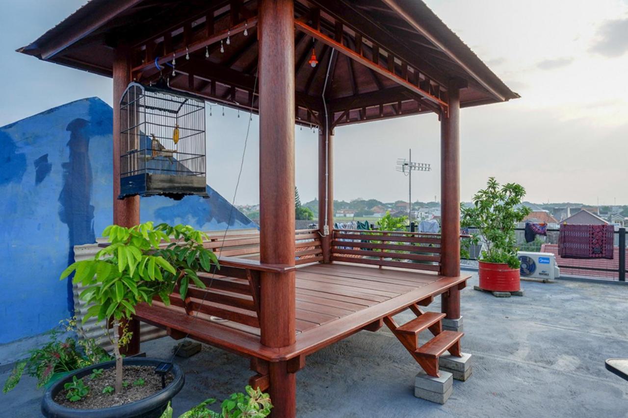 Reddoorz Near Jalan Adi Sucipto Solo Hotell Exteriör bild